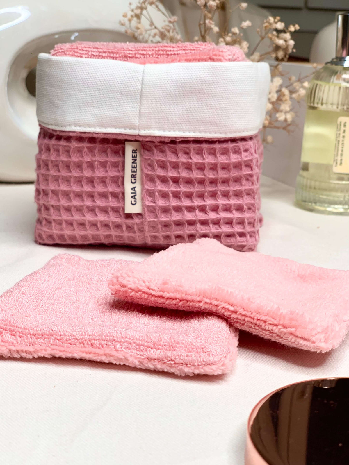 Lot de 10 cotons démaquillants lavables ultra-doux et leur panière de rangement artisanale, coloris rose, fait main en France, Gaia Greener