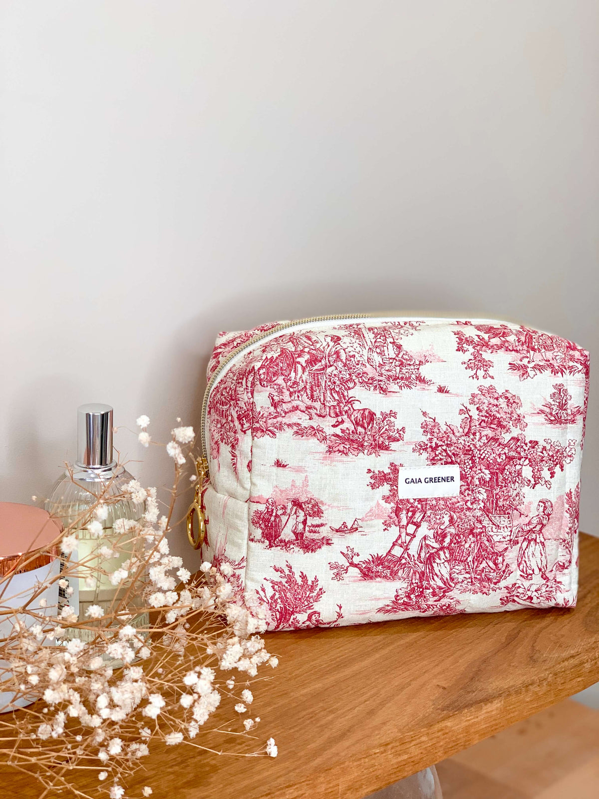 Trousse de toilette Pastorale rouge Toile de Jouy.
