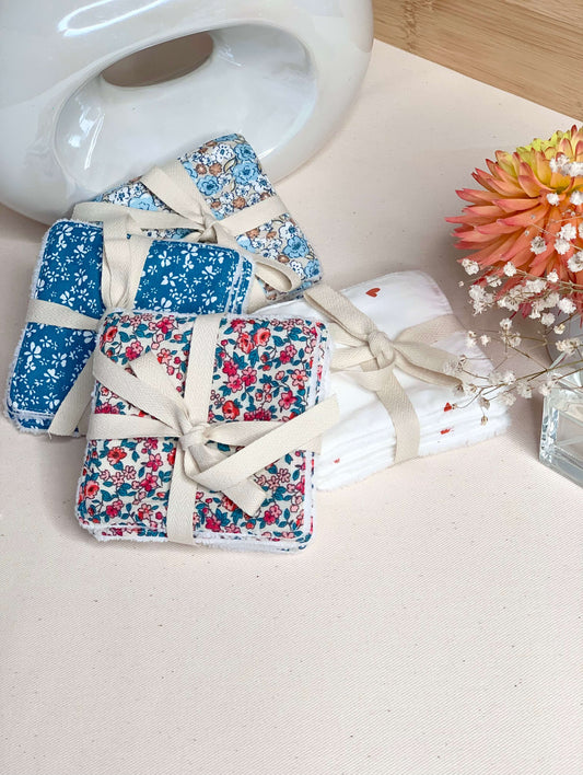 Lot de 5 carrés démaquillants lavables et réutilisables en coton et en éponge de bambou et tissus certifiés Oeko-Tex, confectionnés à la main par Gaia Greener