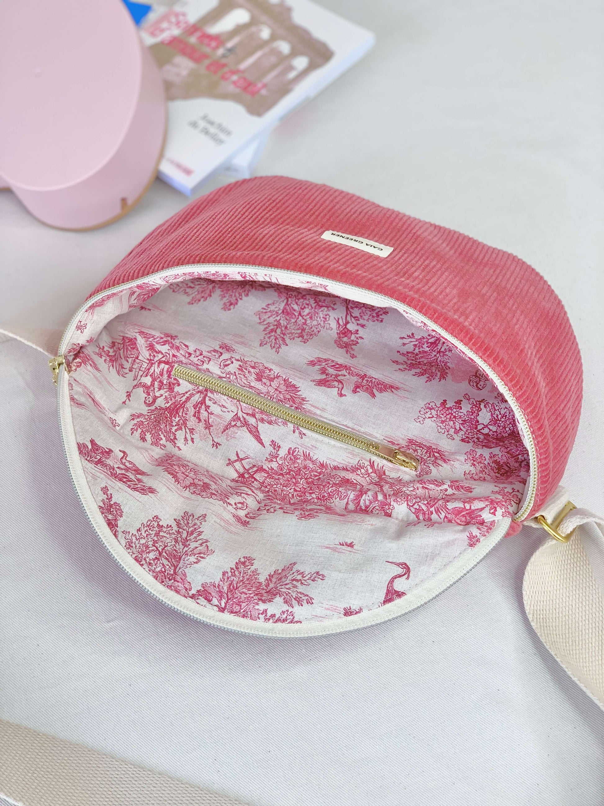 Sac banane velours rose tissu Oeko-tex toile Jouy intérieur, fait main gaia greener.