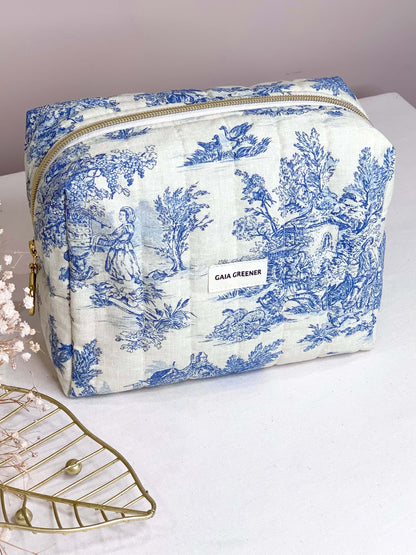 Trousse de toilette, trousse de maquillage en coton Oeko-Tex, toile de Jouy bleu, grande capacité et durable, imperméable à l'intérieur, fait main Gaia Greener.