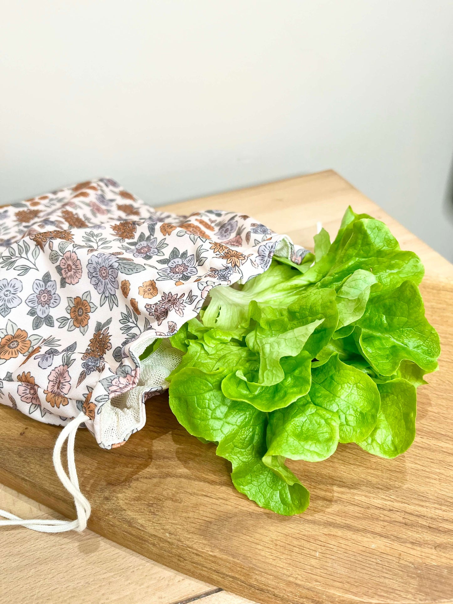 Sac-salade-réutilisable-respirant-protege-salade-leger